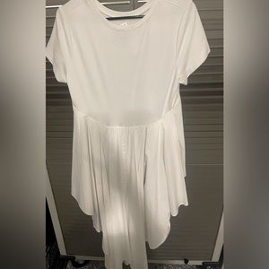 White high low cotton shirt.